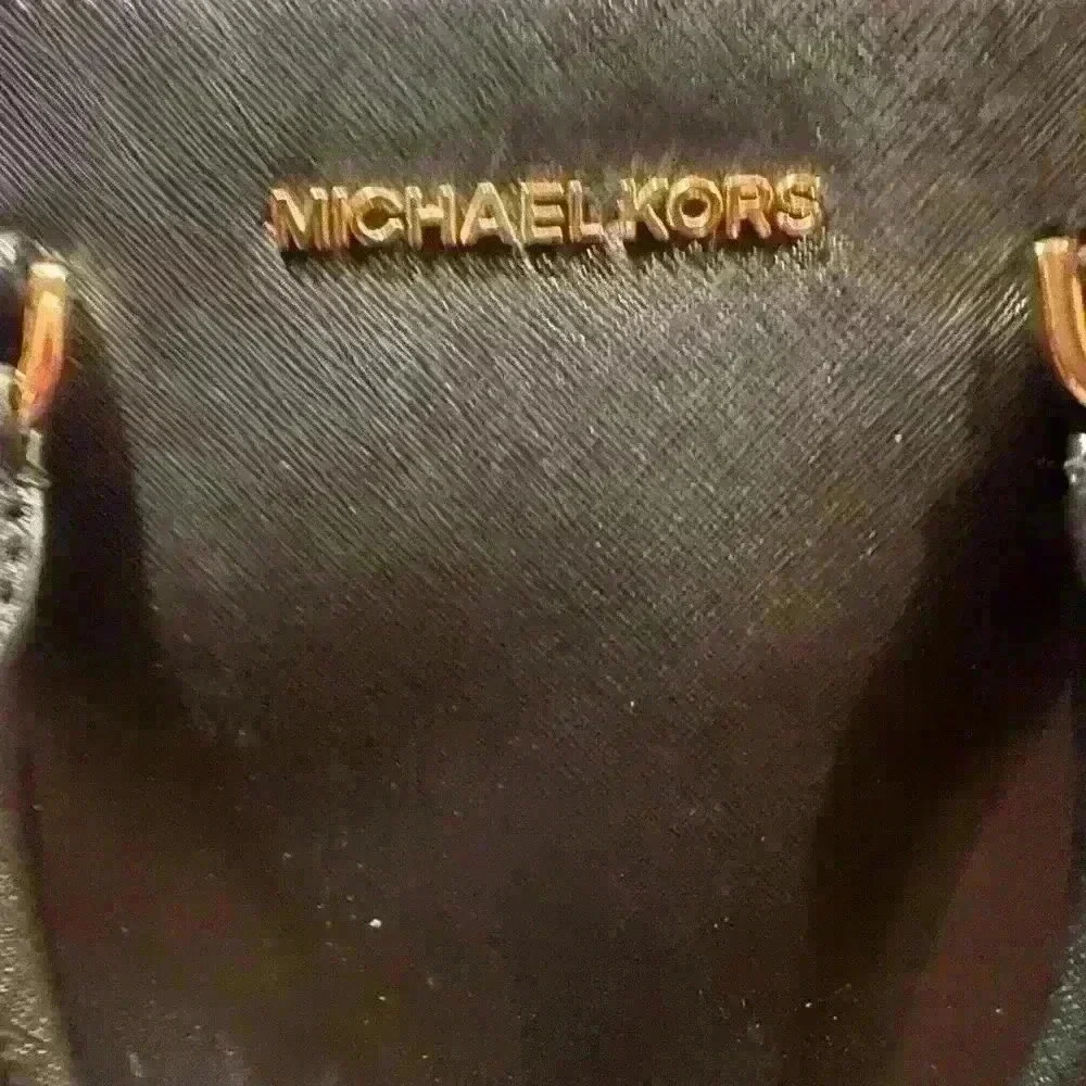 $498 Retail Michael Kors MD DOME Like NEW‎ Beautiful Authentic